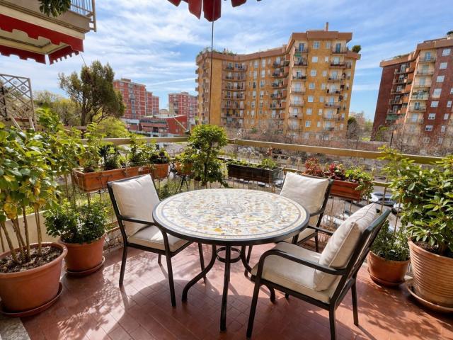 Appartamento in vendita di 100 m² in Viale Giovanni Suzzani, 282