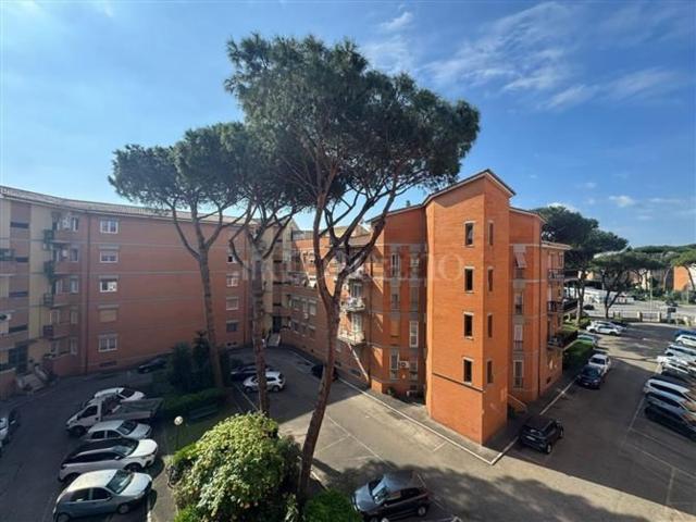 Appartamento in vendita di 100 m² in Viale Giuseppe Genoese Zerbi