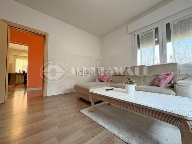 Appartamento in vendita di 100 m² in Viale Guglielmo Marconi, 42