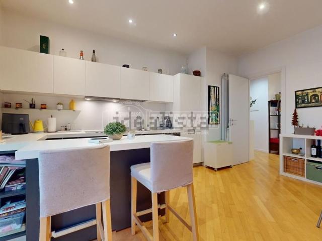 Appartamento in vendita di 100 m² in Viale Monte Ceneri, 77