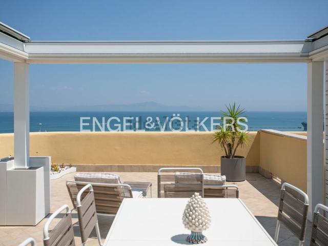 Appartamento in vendita di 100 m² in Viale Oceania, 11