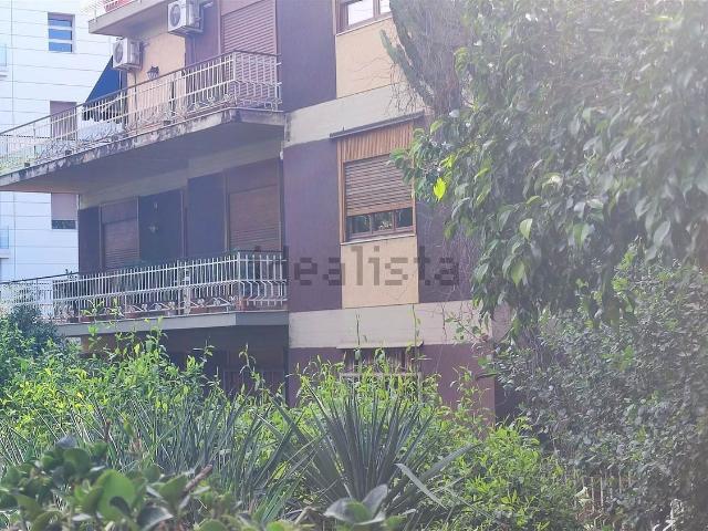 Appartamento in vendita di 100 m² in Viale Odorico da Pordenone, 33