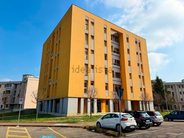 Appartamento in vendita di 100 m² in Viale Ottorino Respighi, 8