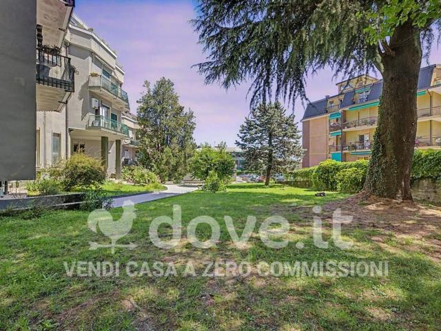 Appartamento in vendita di 100 m² in Viale Padre G. B. Aguggiari, 171