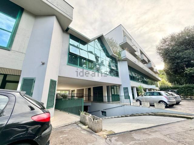 Appartamento in vendita di 100 m² in Viale Patrono d&apos Italia, 66