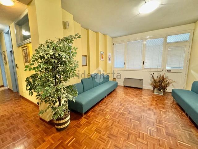 Appartamento in vendita di 100 m² in Viale Patrono d&apos Italia, 66
