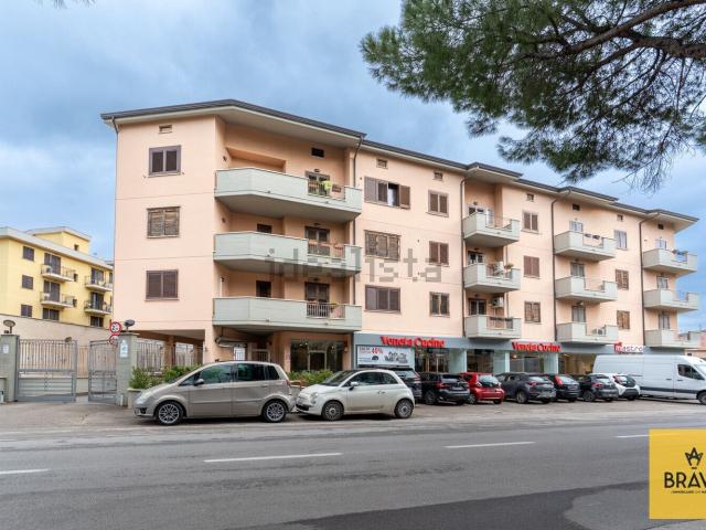 Appartamento in vendita di 100 m² in Viale Regione Siciliana Sud Est, 2074
