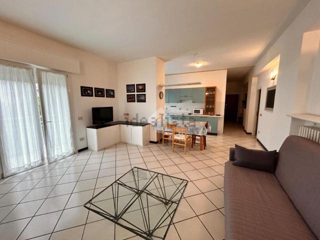 Appartamento in vendita di 100 m² in Viale Romagna, 125