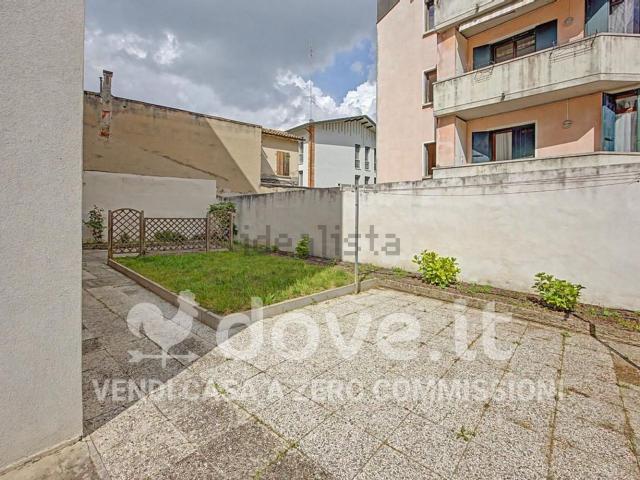 Appartamento in vendita di 100 m² in Vicolo Caposile, 7
