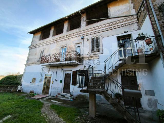 Appartamento in vendita di 100 m² in Borgo Umberto I, 3