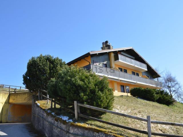 Appartamento in vendita di 100 m² in Contrada Leghen, 53