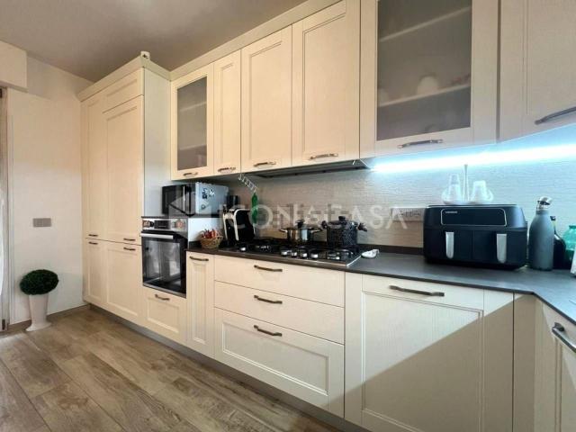 Appartamento in vendita di 100 m² in Contrada Marinella
