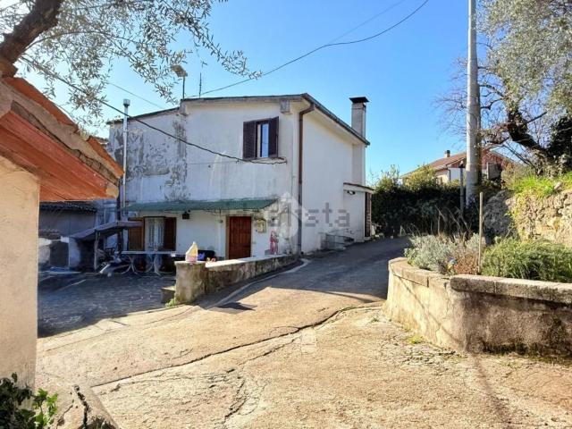 Appartamento in vendita di 100 m² in Contrada Oliveto Piano, 19