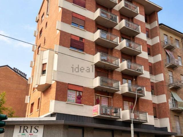 Appartamento in vendita di 100 m² in Corso Giulio Cesare, 143