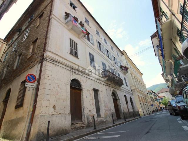 Appartamento in vendita di 100 m² in Corso Italia, 175