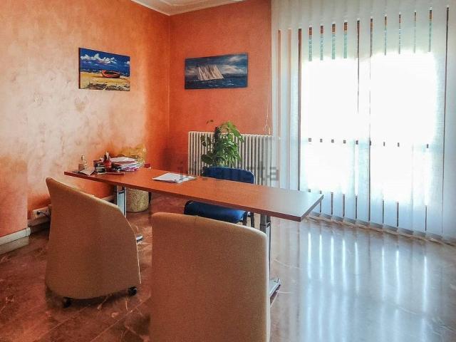 Appartamento in vendita di 100 m² in Corso Martiri della Libertà, 59