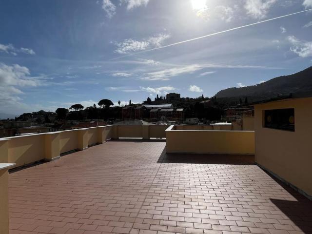 Appartamento in vendita di 100 m² in Corso Matteotti