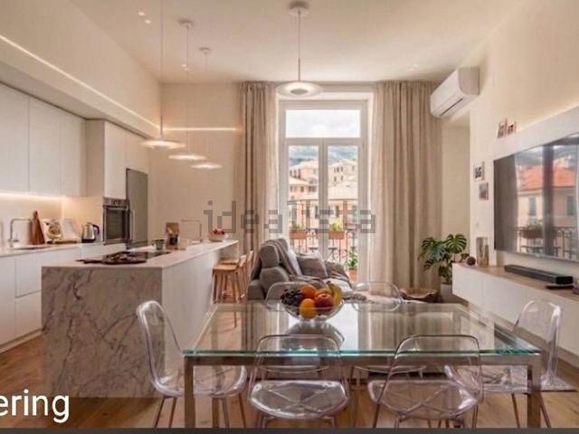 Appartamento in vendita di 100 m² in Corso Sardegna