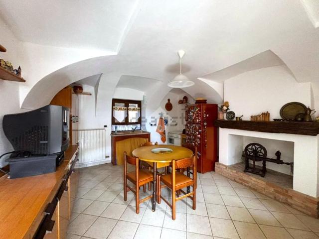 Appartamento in vendita di 100 m² in Frazione Vai, 11