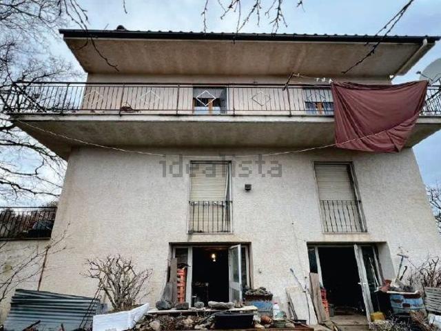 Appartamento in vendita di 100 m² in Frazione FASSINORO, 15