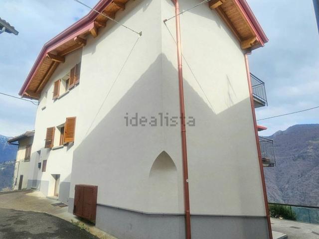 Appartamento in vendita di 100 m² in Frazione Sambusita, 46