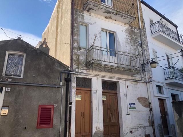 Appartamento in vendita di 100 m² in Largo cantore