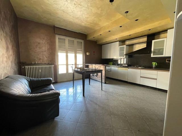Appartamento in vendita di 100 m² in Largo IV Novembre, 20