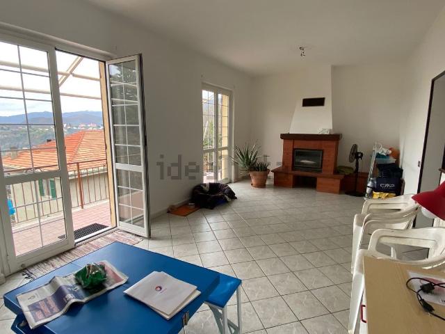 Appartamento in vendita di 100 m² in Località Reverdita