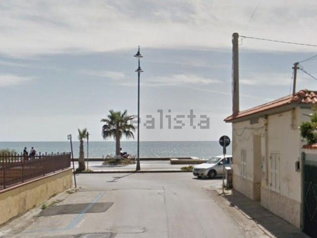 Appartamento in vendita di 100 m² in Lungomare Amerigo Vespucci, 30