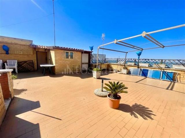 Appartamento in vendita di 100 m² in Lungomare R. Elena