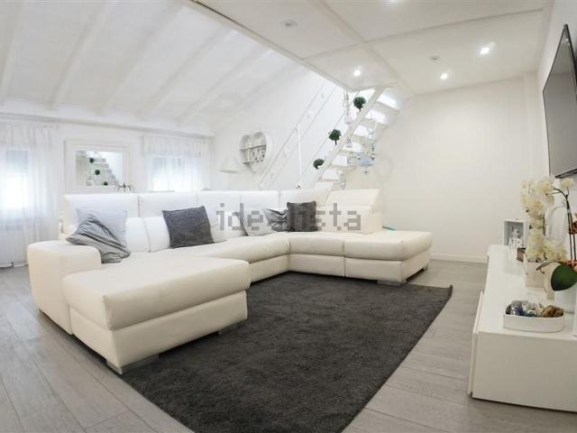 Appartamento in vendita di 100 m² in Piazza della Conca