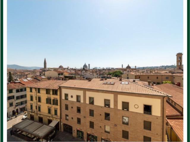 Appartamento in vendita di 100 m² in Piazza Ognissanti