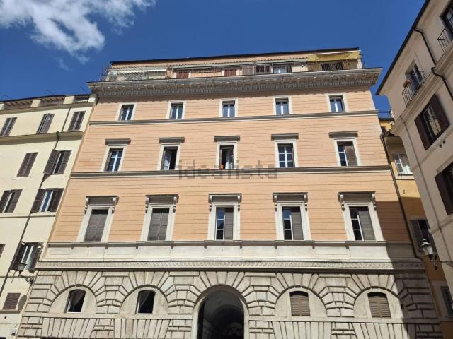 Appartamento in vendita di 100 m² in Piazza Rondanini