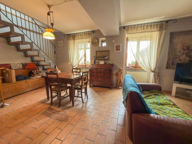 Appartamento in vendita di 100 m² in Piazza Torre dell&apos Olio