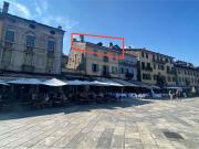 Appartamento in vendita di 100 m² in Piazza Vittorio Emanuele III, 44