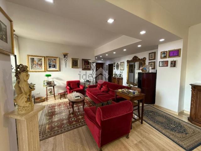Appartamento in vendita di 100 m² in Piazza XXV Aprile, 3