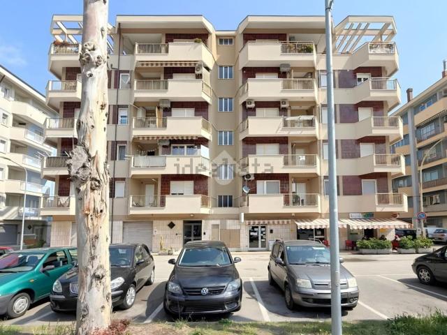Appartamento in vendita di 100 m² in Piazzale Verrazzano, 22