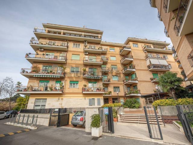 Appartamento in vendita di 100 m² in Piazzale Vittorio Poggi, 2