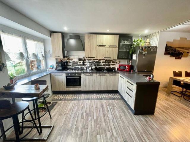 Appartamento in vendita di 80 m² in Strada Chiozzo, 2