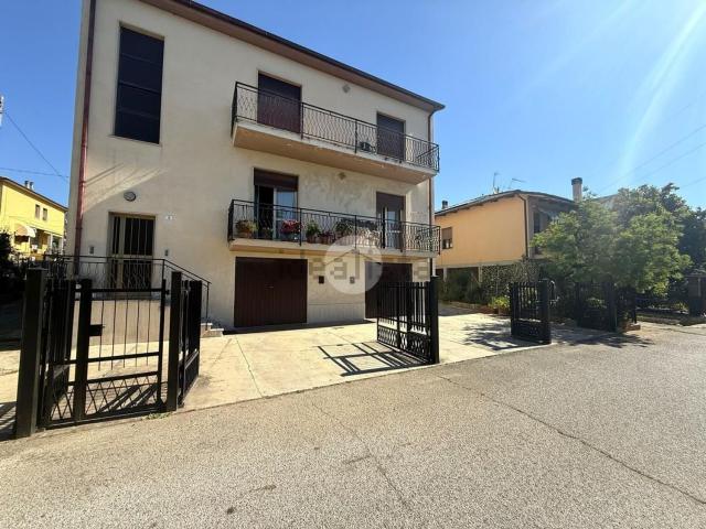 Appartamento in vendita di 100 m² in Strada di Scentelle, 8