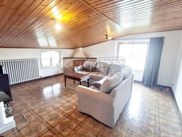 Appartamento in vendita di 100 m² in Strada Palazzetta, 17