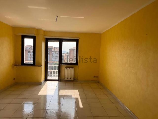 Appartamento in vendita di 100 m² in Strada Torino, 10