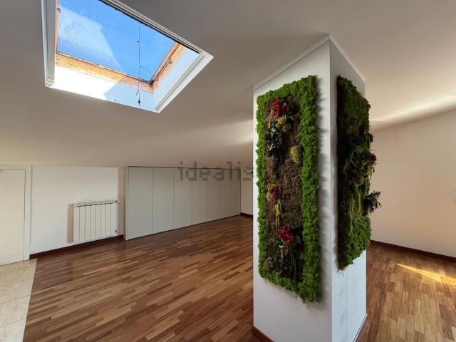 Appartamento in vendita di 100 m² in Strada Vicinale Genuino Conte, 20