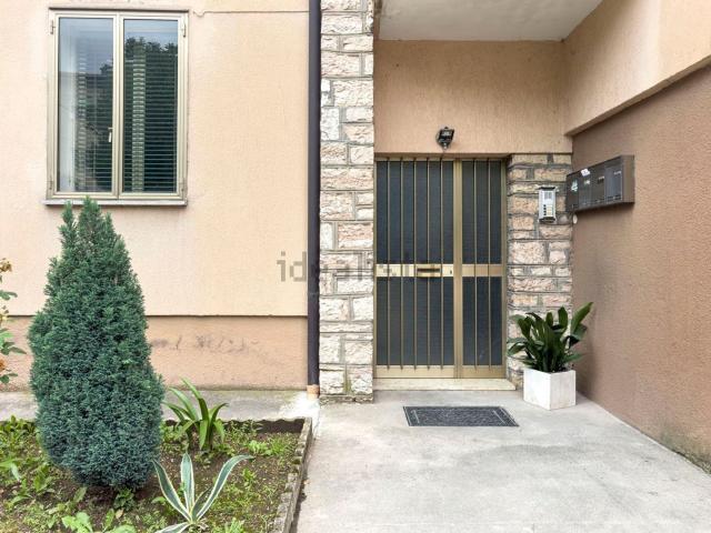 Appartamento in vendita di 101 m² in Via Col Moschin, 35