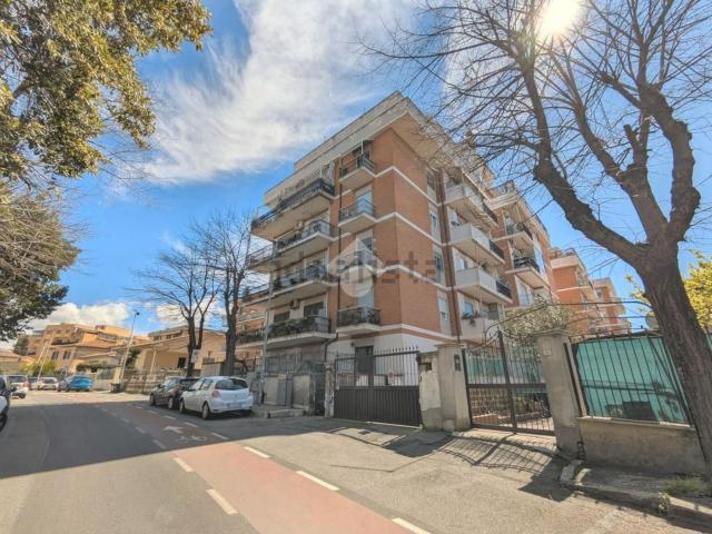 Appartamento in vendita di 101 m² in Via Col di Lana, 18