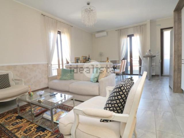 Appartamento in vendita di 101 m² in Via Cornaggia, 1