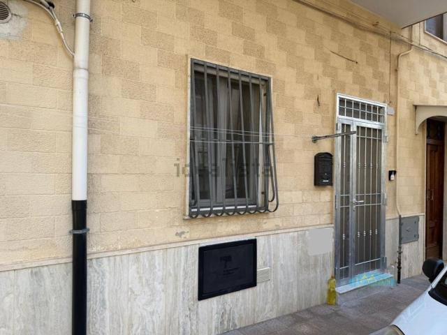 Appartamento in vendita di 101 m² in Via Cosenza