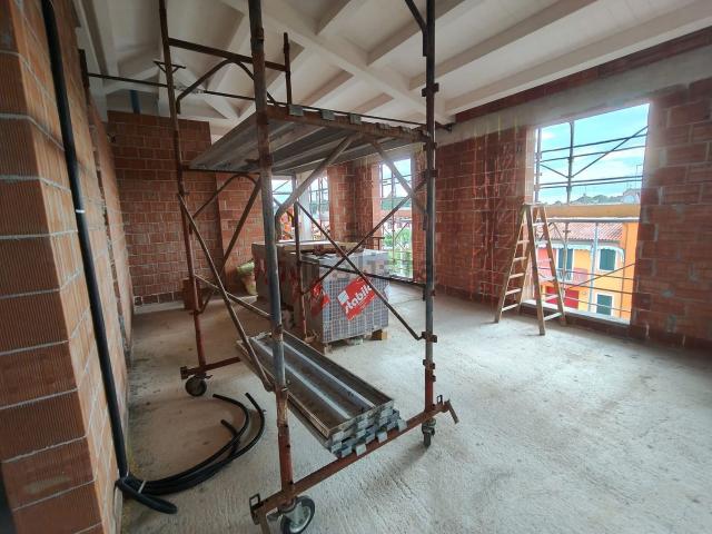 Appartamento in vendita di 101 m² in Via Caltana, 24