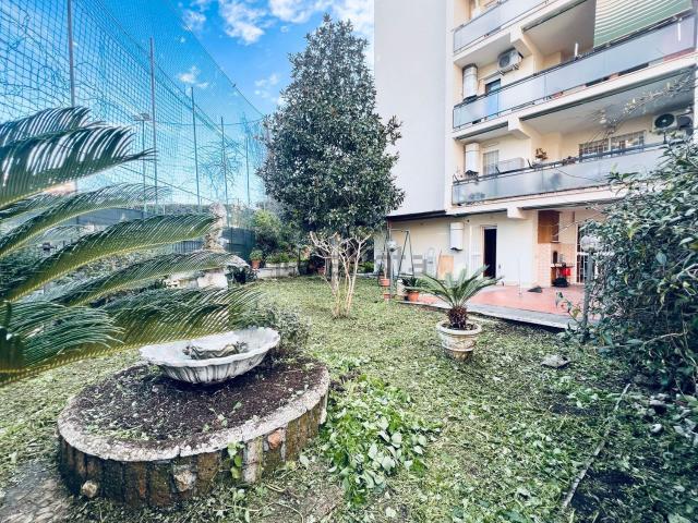 Appartamento in vendita di 101 m² in Via Canton, 49
