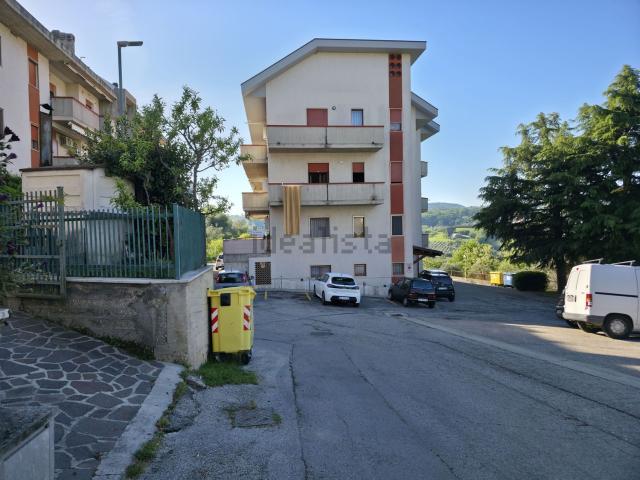 Appartamento in vendita di 101 m² in Via Cenciarini, 38